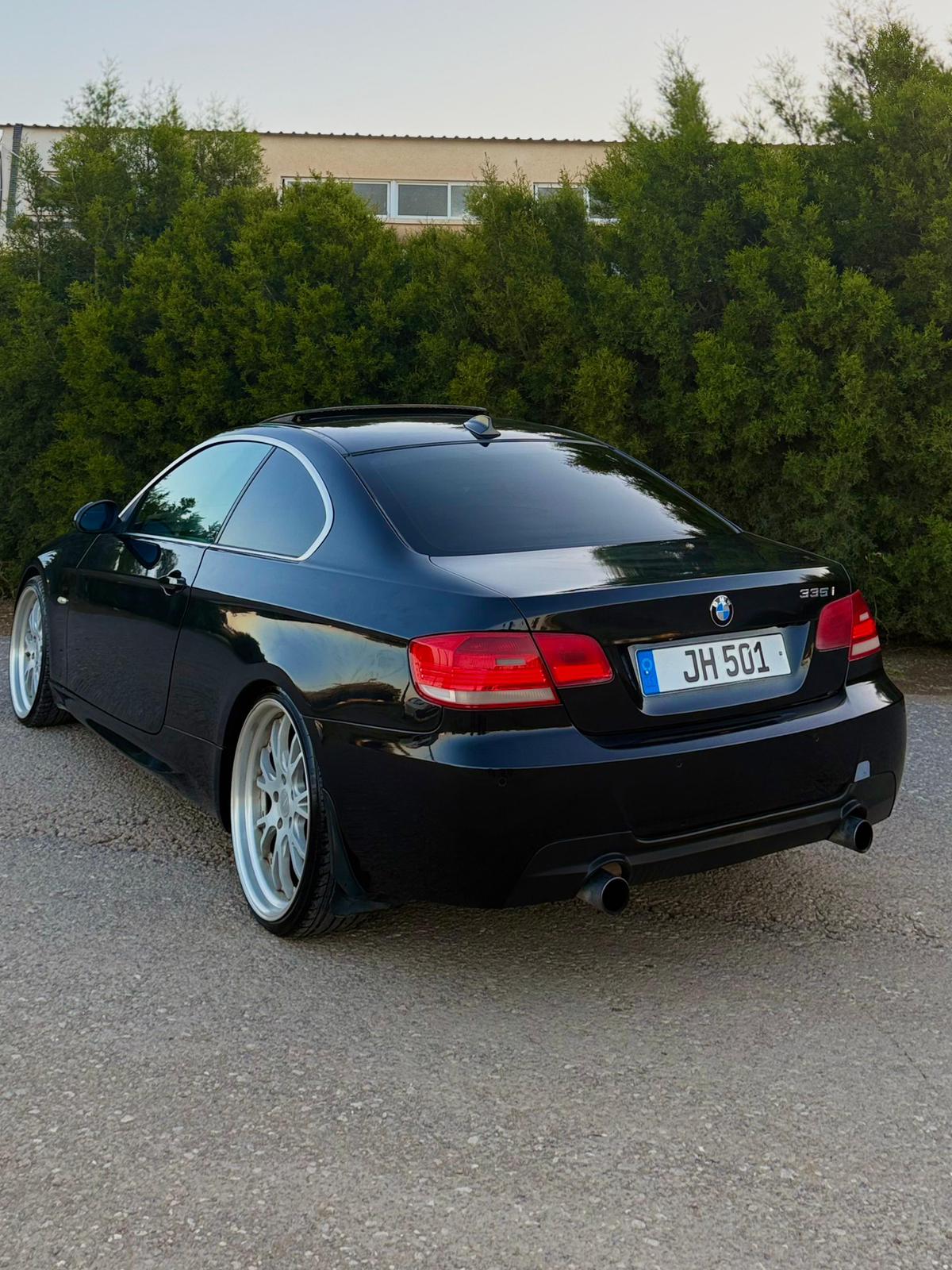 BMW  3.35i - 2
